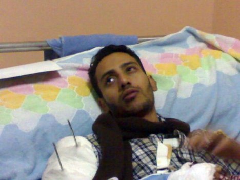 صور : زيارة الأباء الأساقفة للشباب المصابين فى مجزرة نجع حمادى 172
